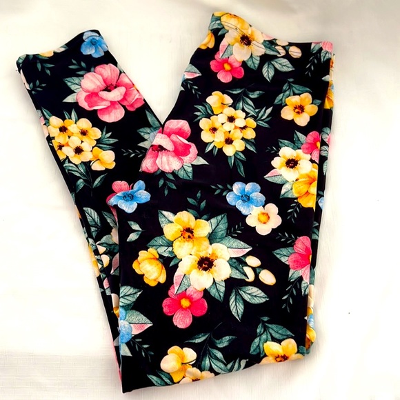 Floral Leggings / Ultra~Soft / NWOT - Picture 2 of 10